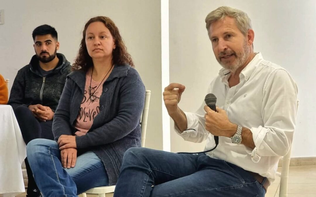 TRABAJAR EN EQUIPO PARA SALIR ADELANTE