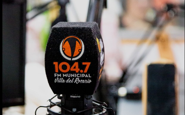 FELICES 4 AÑOS RADIO MUNICIPAL