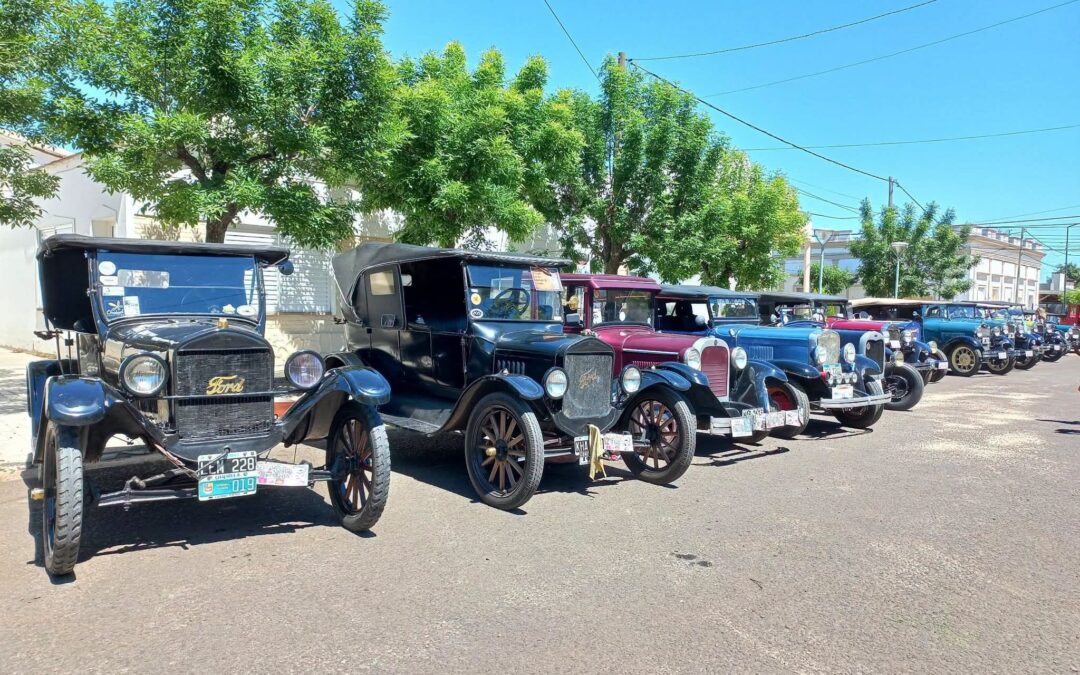 ENCUENTRO NACIONAL DE AUTOS DE ÉPOCA